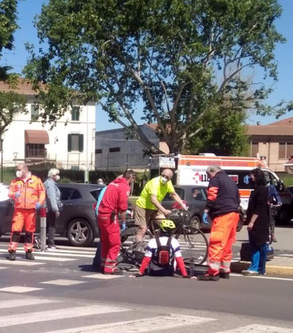 Ciclista investito