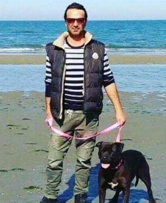 Lacrime per l’autista morto per un malore 