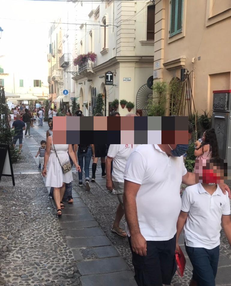Alghero, «Garantiamo i vaccini e riprendiamoci i turisti» 