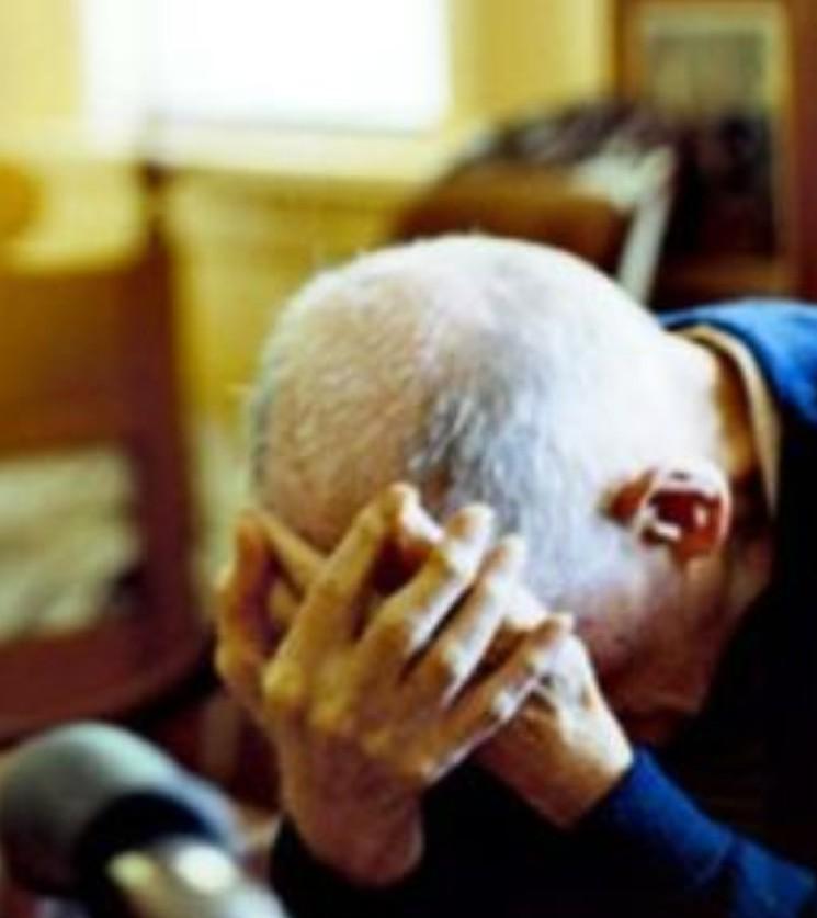 Botte all’anziano padre a processo il figlio violento 