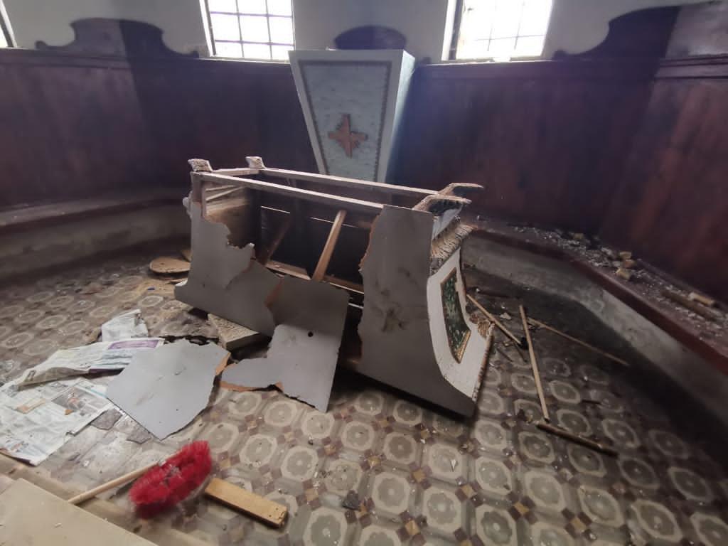 La chiesa di Migliarino vandalizzata nel dicembre scorso