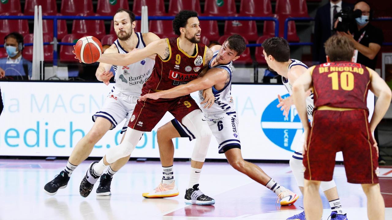 Basket: Beffa atroce per la Dinamo, Venezia in semifinale