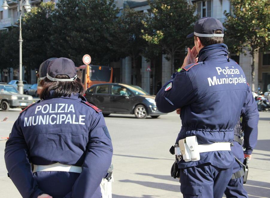 Due spacciatori fermati ed espulsi in zona stazione