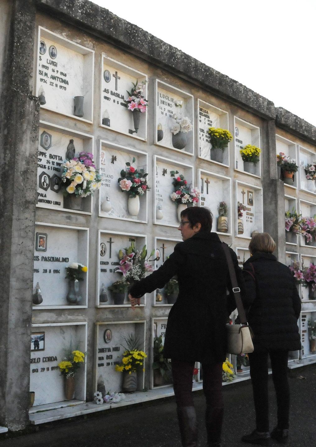 Effetto Covid, emergenza loculi: revocati 53 spazi 