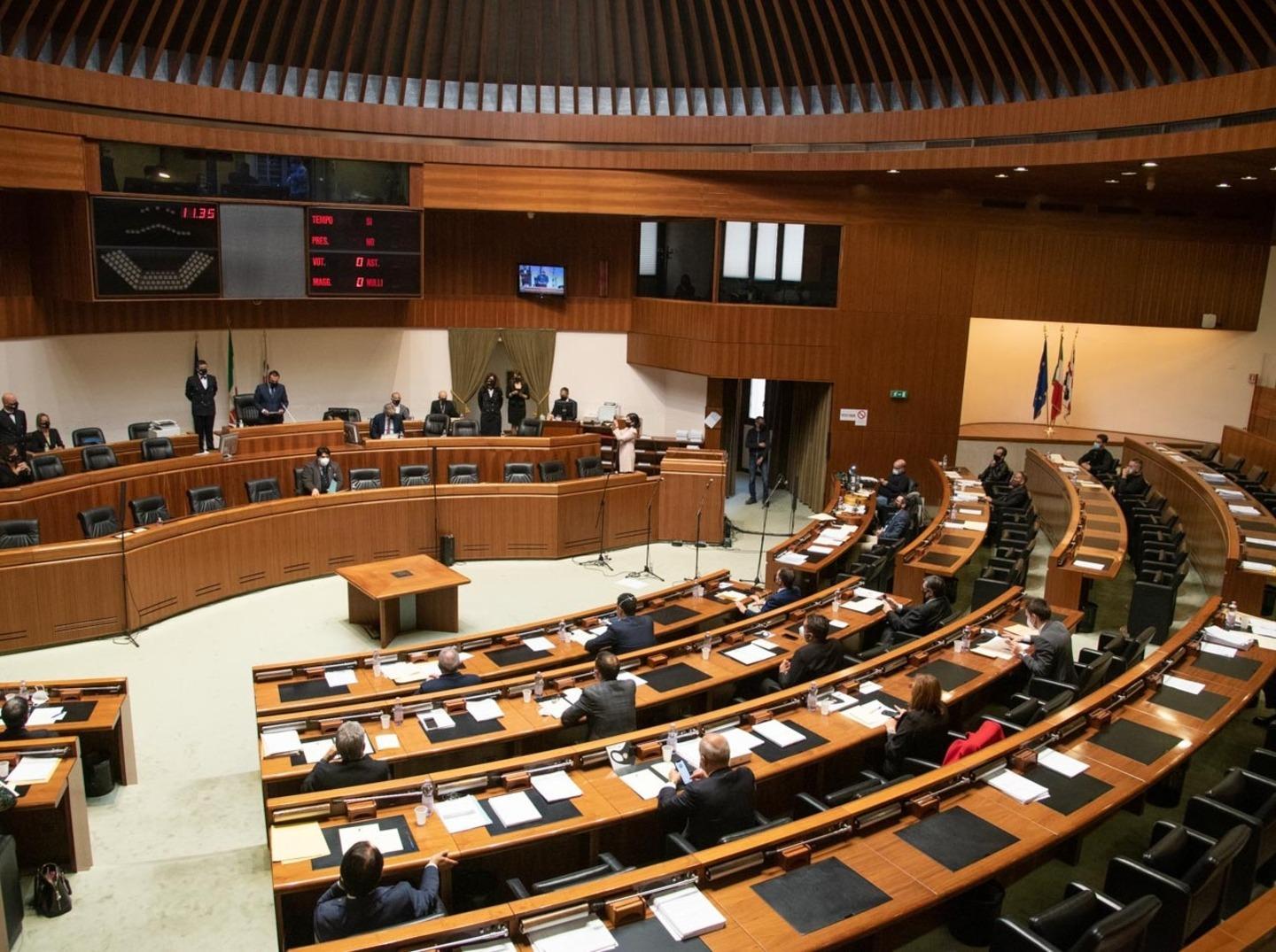 Pressing dei centristi: superstaff, poi il rimpasto 