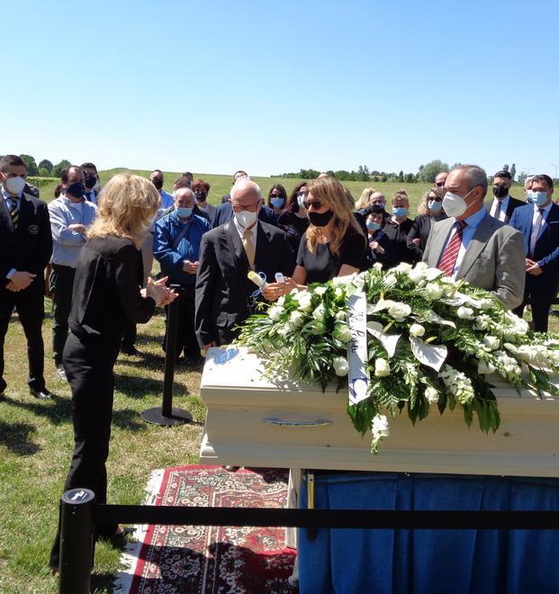 Formigine. Il funerale di Riccardo, investito al matrimonio «Sarai sempre con noi» 