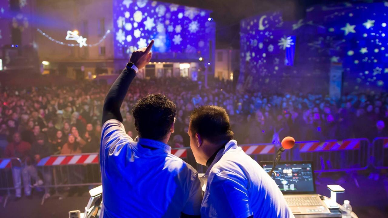 Spettacoli, i lavoratori di Piombino sono pronti: «Alziamo il volume della musica»