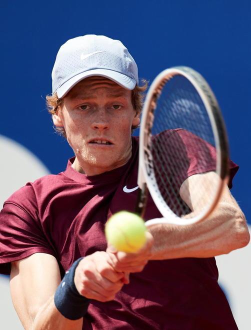 Jannik Sinner fuori a Lione Cecchinato e Fognini ko
