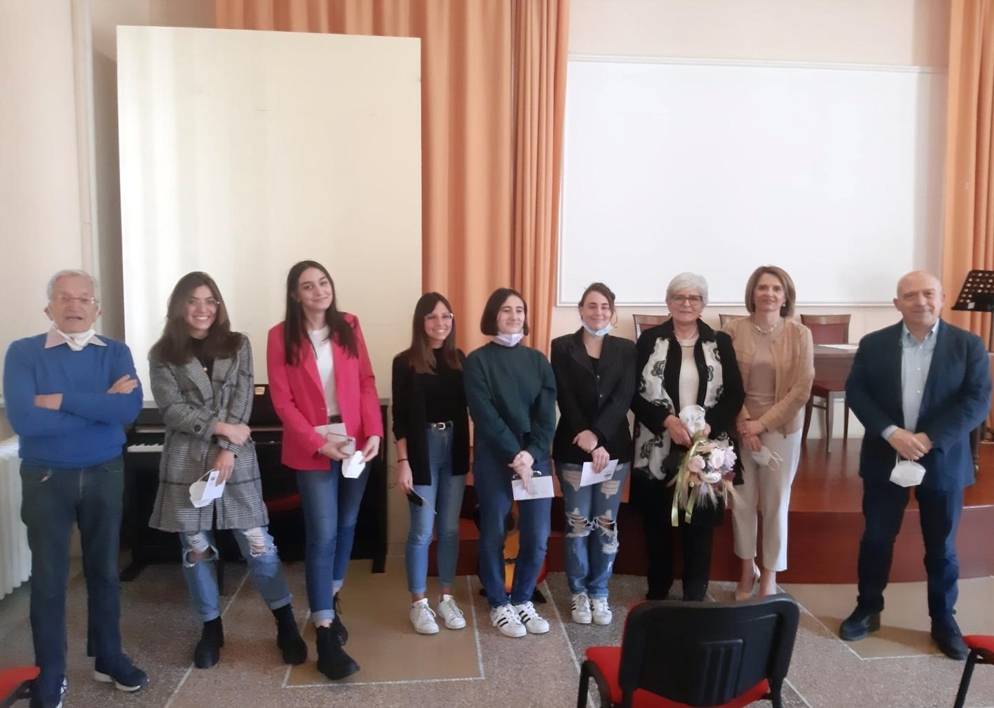 Cinquina di donne all’Asproni 