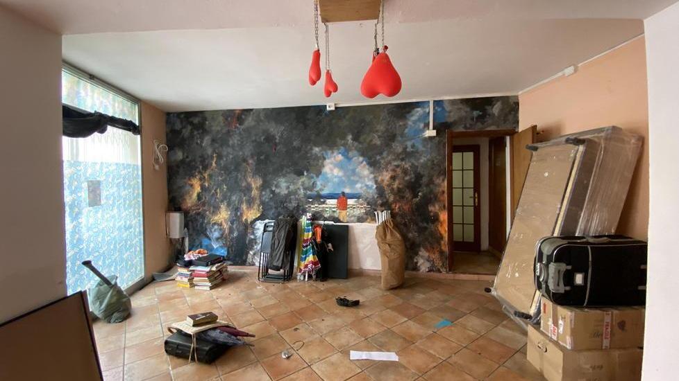 I locali che fino a oggi hanno ospitato il circolo Arci #iosono141 in via Terrazzini (foto Franco Silvi)