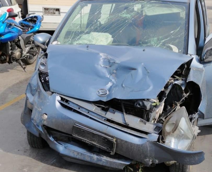 Schianto all’incrocio tra due macchine Due feriti, un anziano in Rianimazione 
