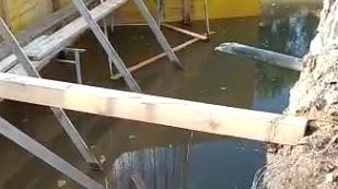 «Prigionieri del cantiere del ponte da rifare»
