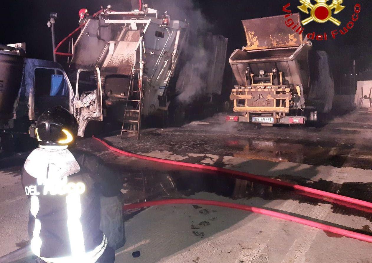 Tertenia, attentato alla Teknoservice: è caccia agli incendiari