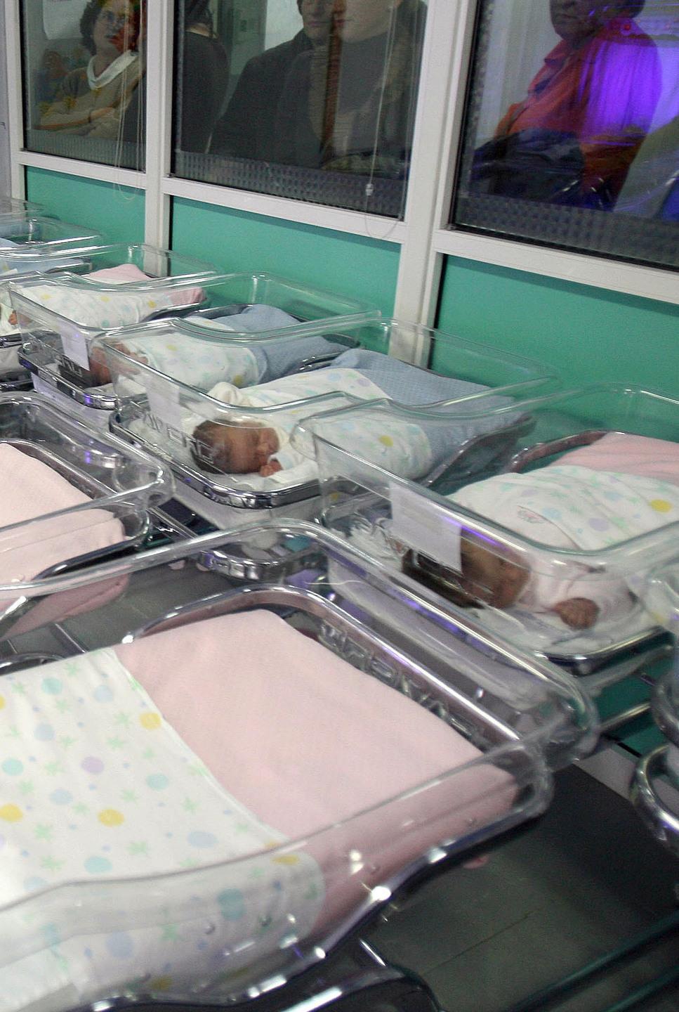 «Pochi pediatri, il nido è a rischio chiusura»