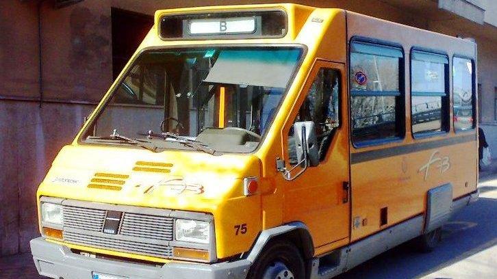 Fermata del bus all’ex burrificio, «La panchina è insufficiente»