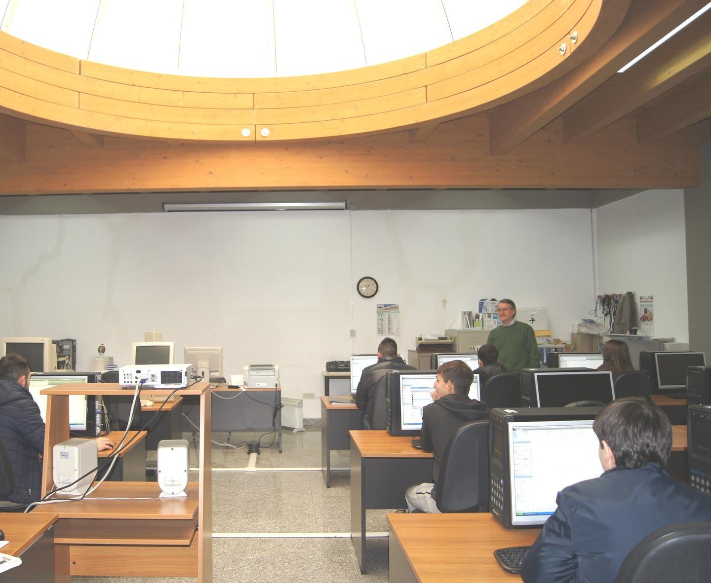 Covid, smart working a scuola: il “Pes” di Tempio capofila regionale 