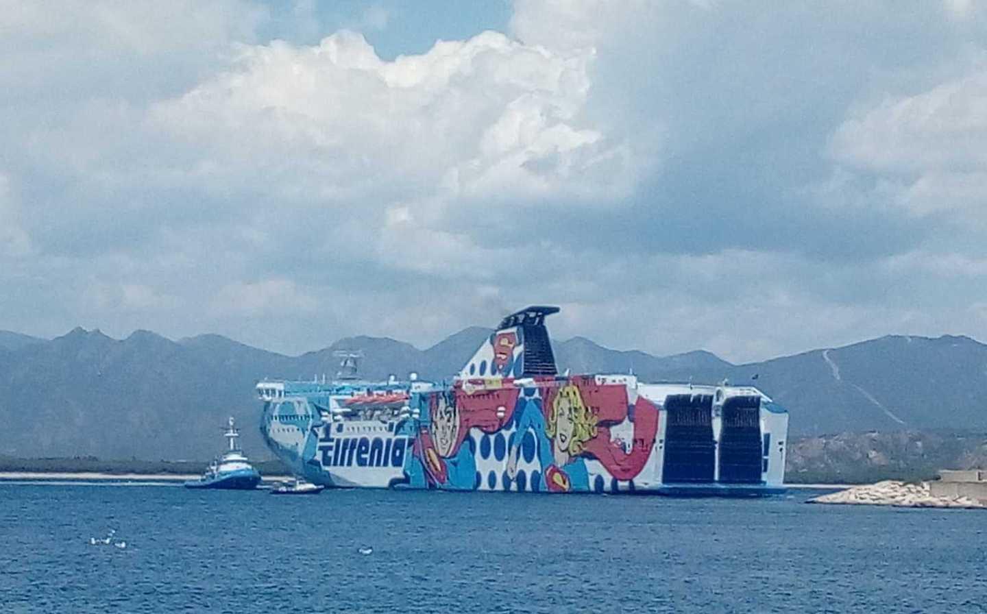 Arbatax scontro politico per l’addio della Tirrenia 