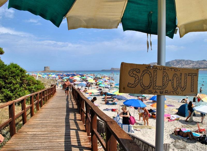 La Pelosa a numero chiuso: biglietto on line per entrare in paradiso