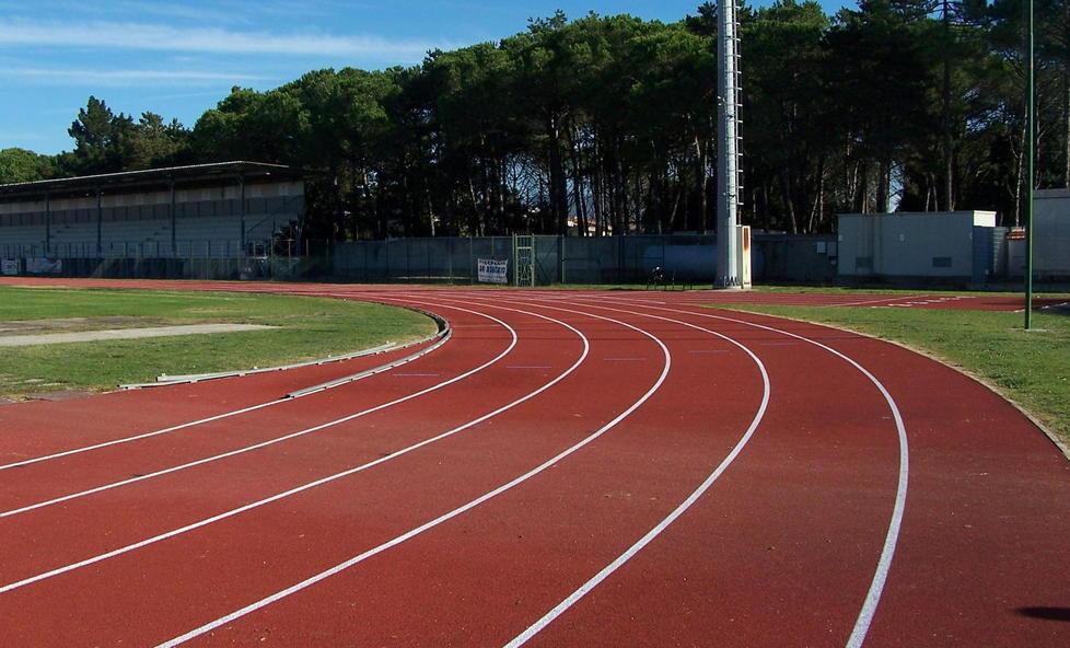 Chiusa per il Covid, da domani si torna sulla pista di atletica