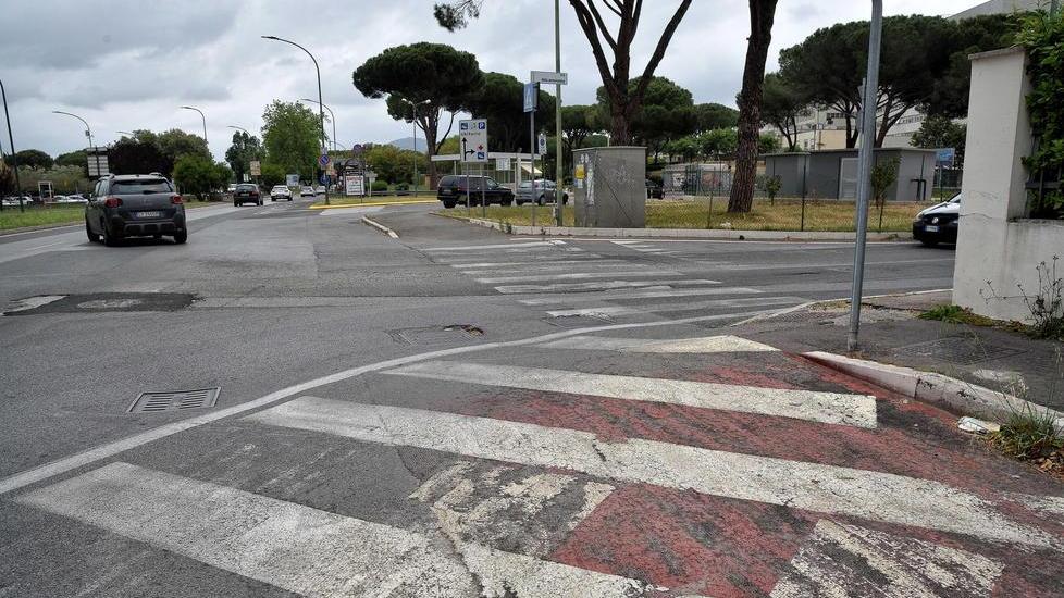 Due nuove corsie ciclabili all’ospedale