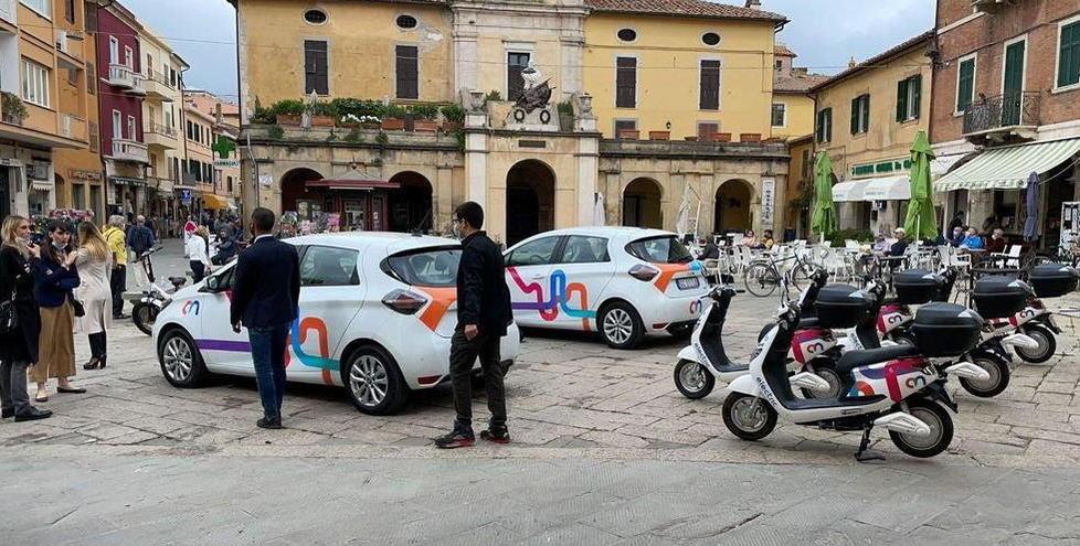 Bici, moto e auto elettriche a disposizione dei turisti 