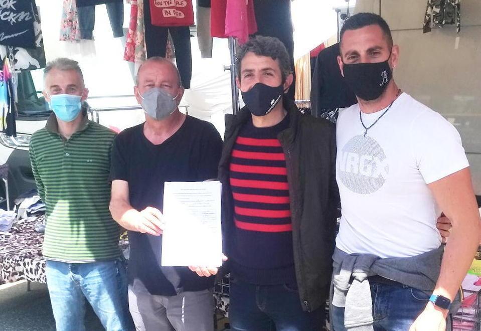 Mercato, gli ambulanti: fateci andare via prima se il meteo è avverso 