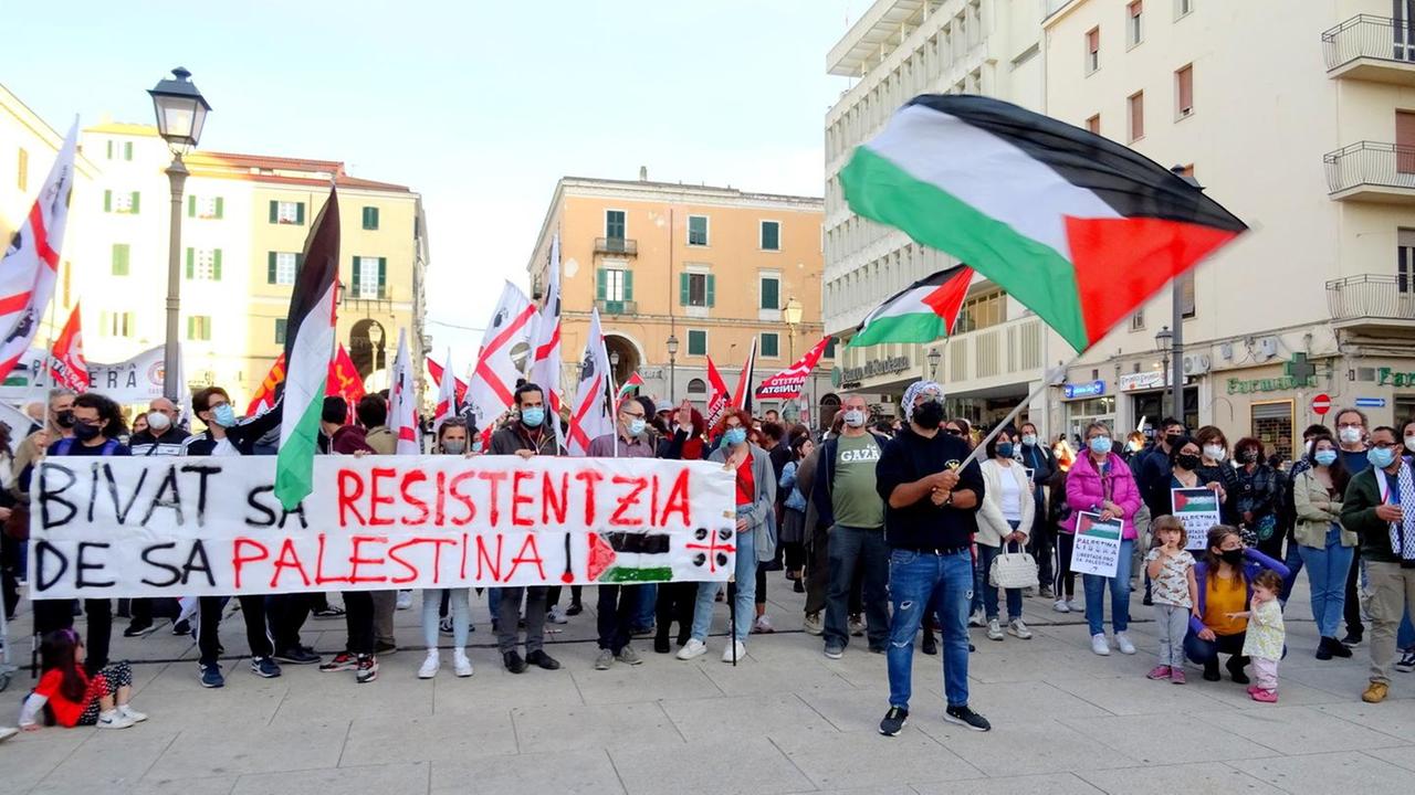 Sassari in piazza per la Palestina