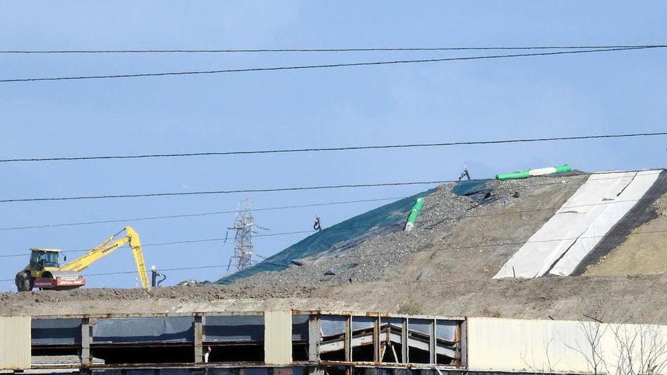 I lavori di copertura della discarica a Ischia di Crociano gestita da Rimateria