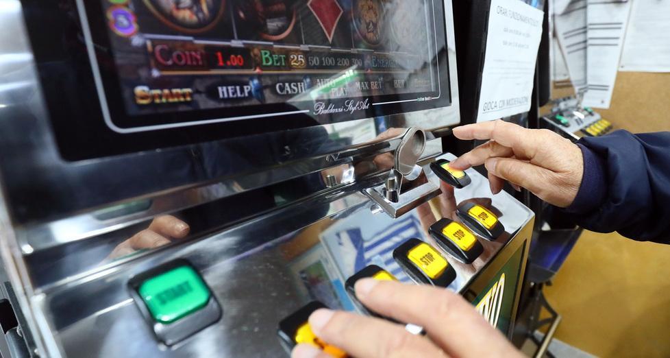 La guerra contro il gioco d’azzardo sbarca anche nelle scuole reggiane 