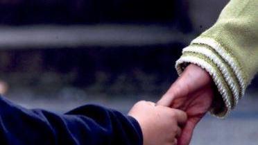 Il giudice dispone un nuovo decreto per portare via il bimbo