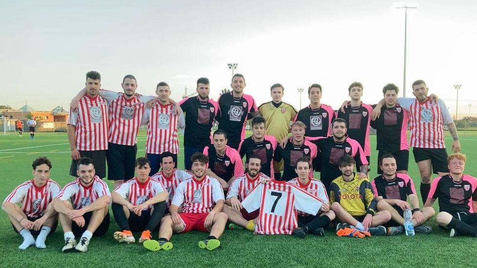 Una partita di calcio per Lorenzo nel giorno del suo compleanno