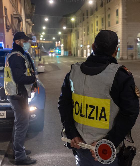 I controlli anti-pandemia Inflitte quattro sanzioni
