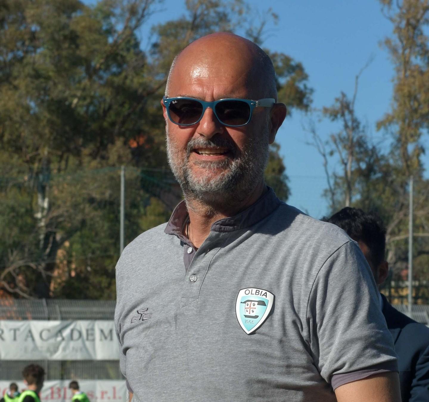 Ancora un anno di contratto per il “Puma”, è stallo invece sul rinnovo del tecnico Massimiliano Canzi 
