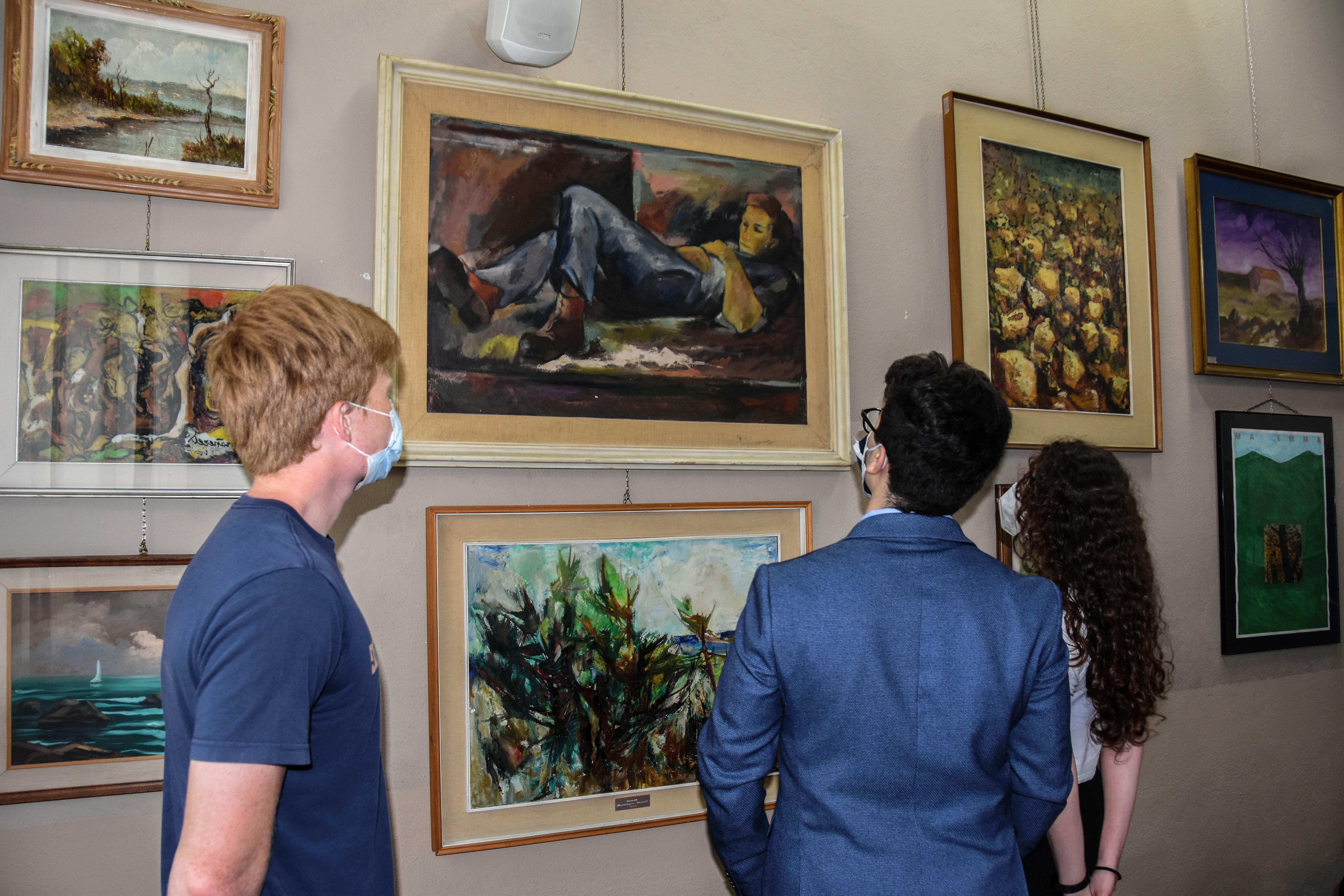 Alcune opere della nuova pinacoteca a Palazzo Aldobrandeschi (foto Agenzia Bf)