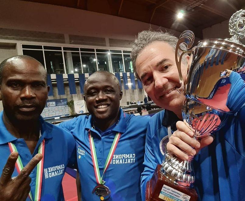 Da sinistra Adeyemo Fatai, Michel Oyebode e Giorgio La Rocca