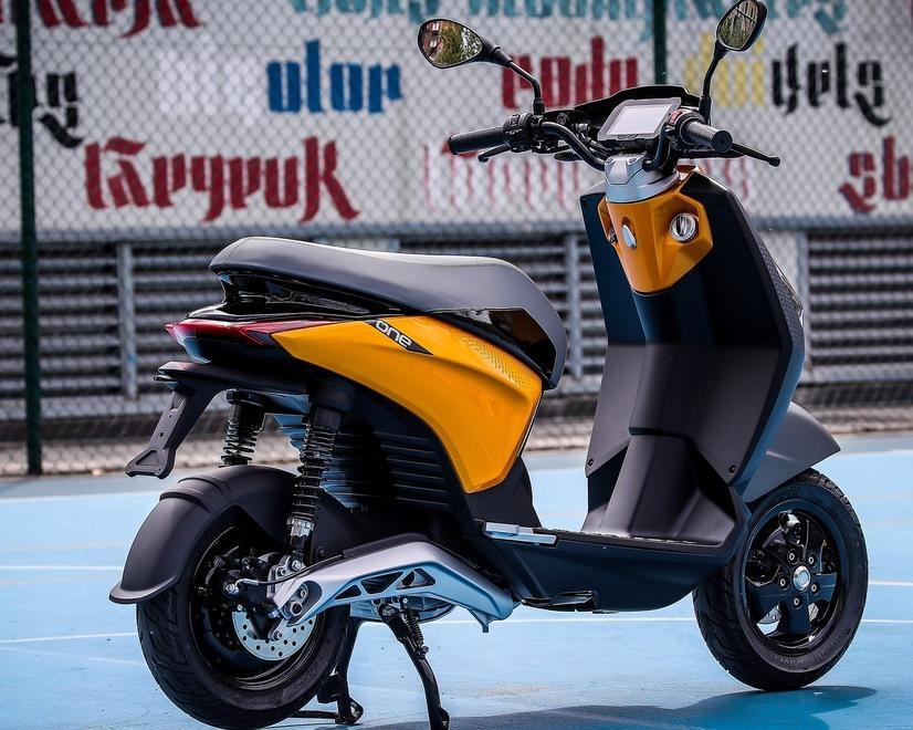Piaggio presenta One, lo scooter elettrico svelato su Tik Tok e destinato ai giovani 