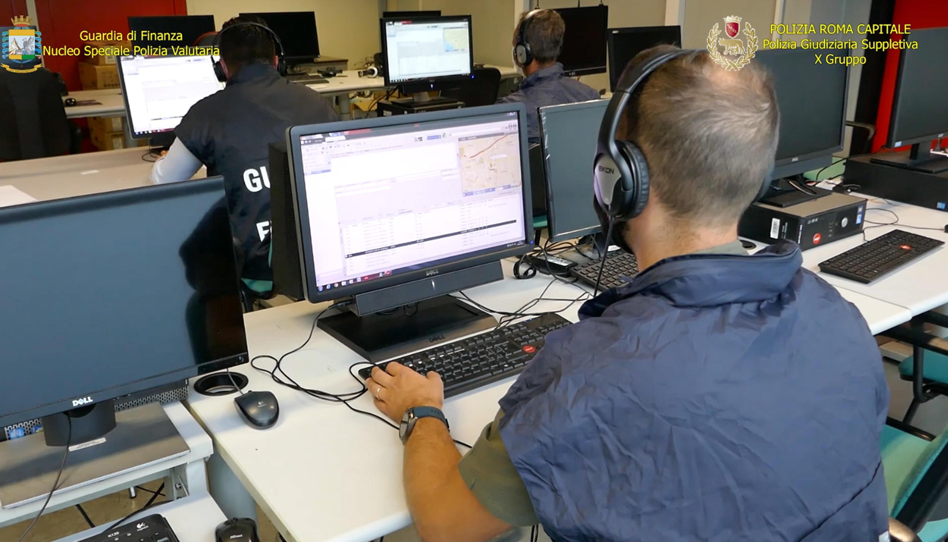 Reddito di cittadinanza, denunciati 69 "furbetti" 