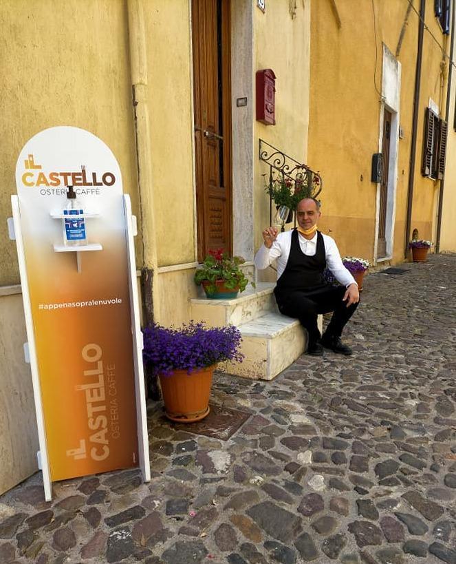 Osilo, niente tavoli esterni per il ristorante il Castello 