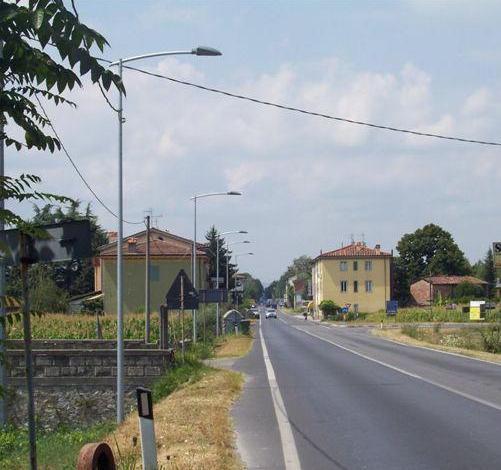 Ditta incaricata di sostituire i lampioni distrutti in incidenti 