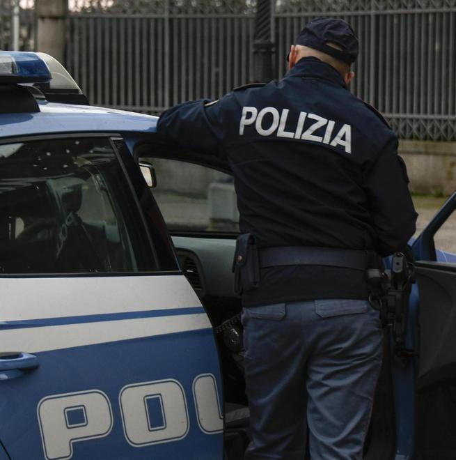 Trovati in auto con 66 dosi di cocaina: in due ai domiciliari