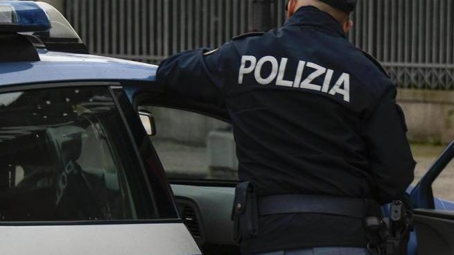 Trovati in auto con 66 dosi di cocaina: in due ai domiciliari