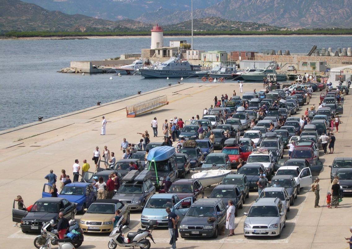 Proroga sui traghetti plauso dei sindacati e degli imprenditori