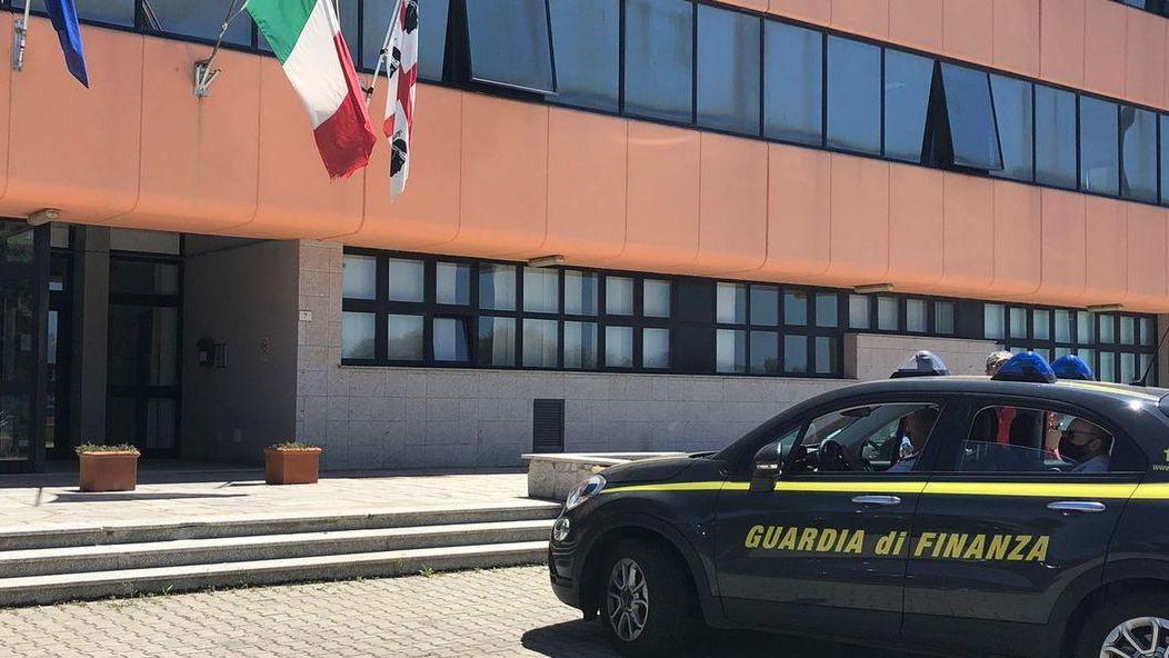 Bufera Cipnes, sospeso il direttore