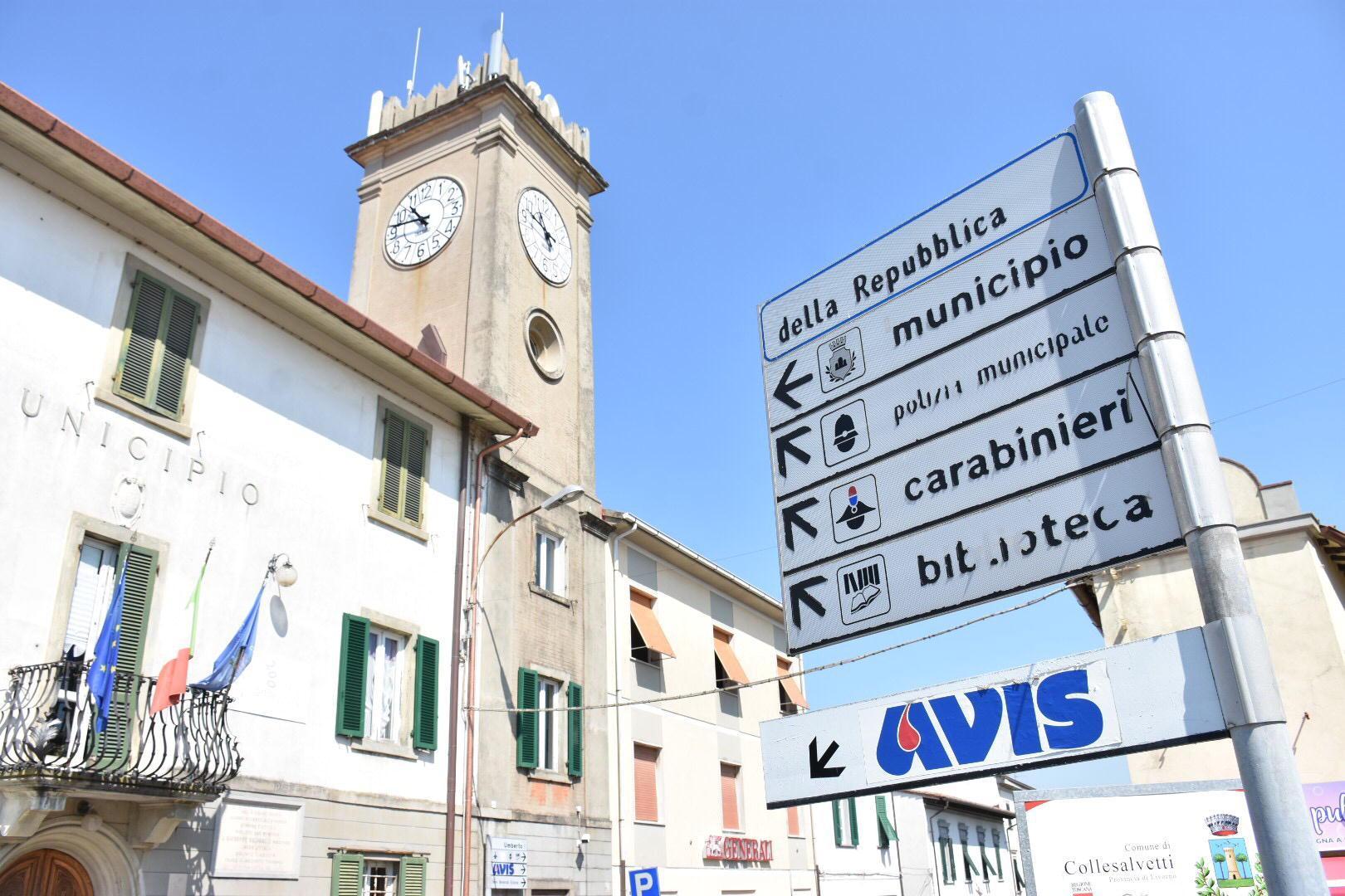 La sede del municipio di Collesalvetti in piazza della Repubblica