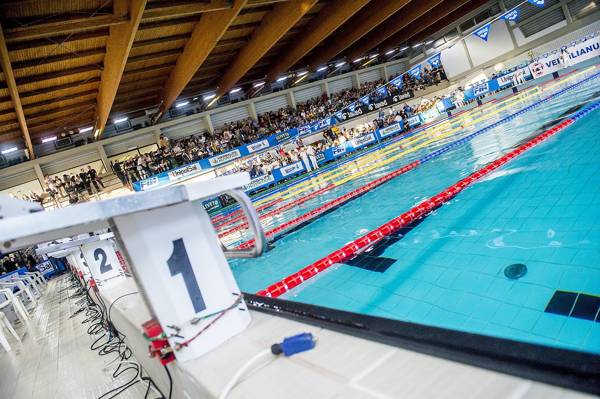 Licenziati alla piscina di Livorno, il Comune: «Presto il bando per la Bastia e speranze per i lavoratori» 