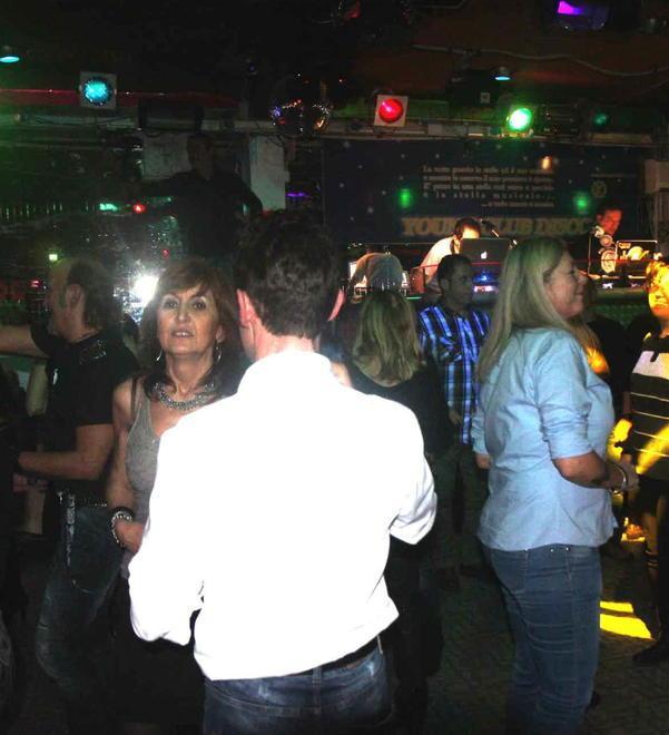La discoteca con Cioni, Awanagana e tanti big
