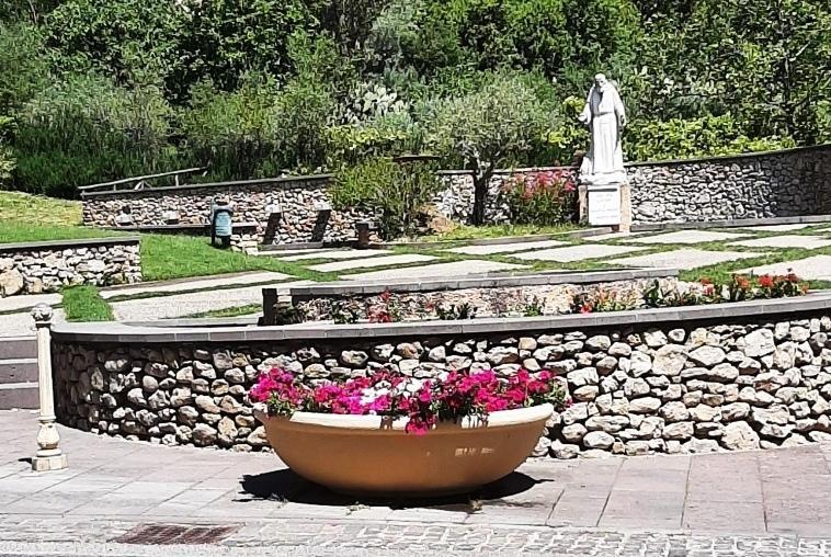 Laconi si fa bello per accogliere i turisti 
