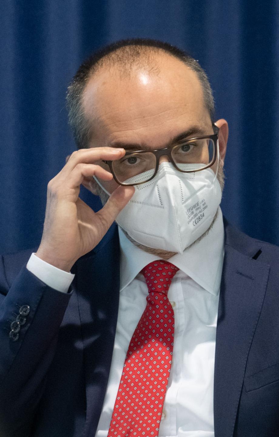 Truzzu caccia l’assessora nervi tesi nel centrodestra