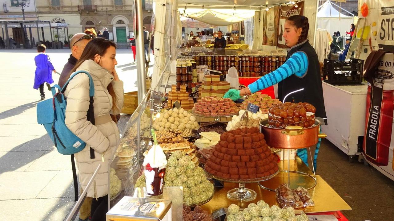 Fiere, mostre e matrimoni: l’Isola ricomincia a vivere