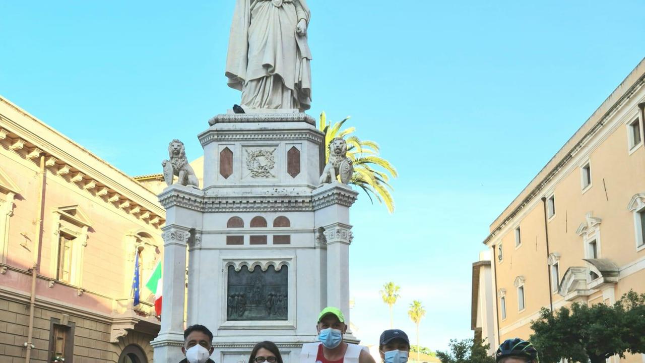 Staffetta per l'Airc: tappa a Oristano, poi Alghero e Sassari
